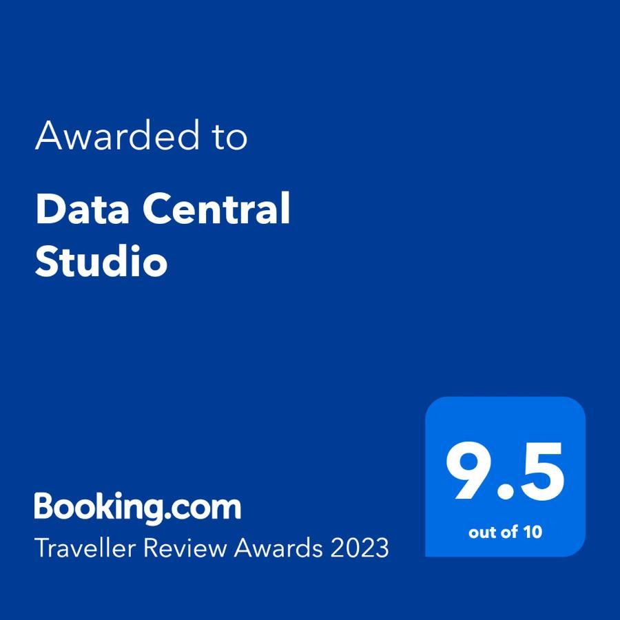 Data Central Studio Нови Сад Екстериор снимка