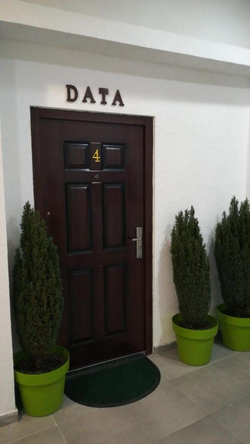 Data Central Studio Нови Сад Екстериор снимка